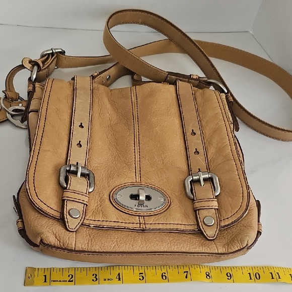 Fossil Light Brown Leather Crossbody Bag - Picture 13 of 16